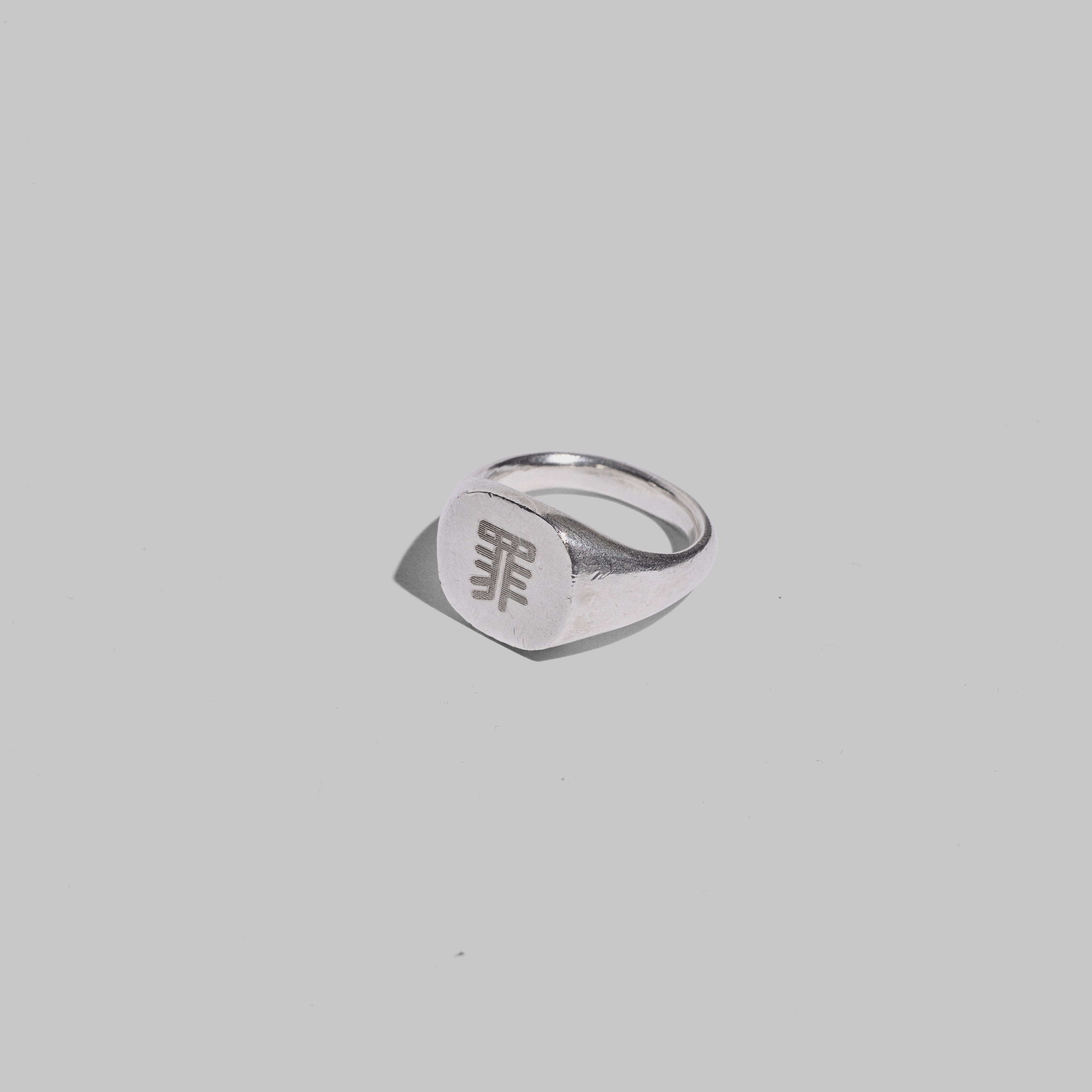 Bague. Argent