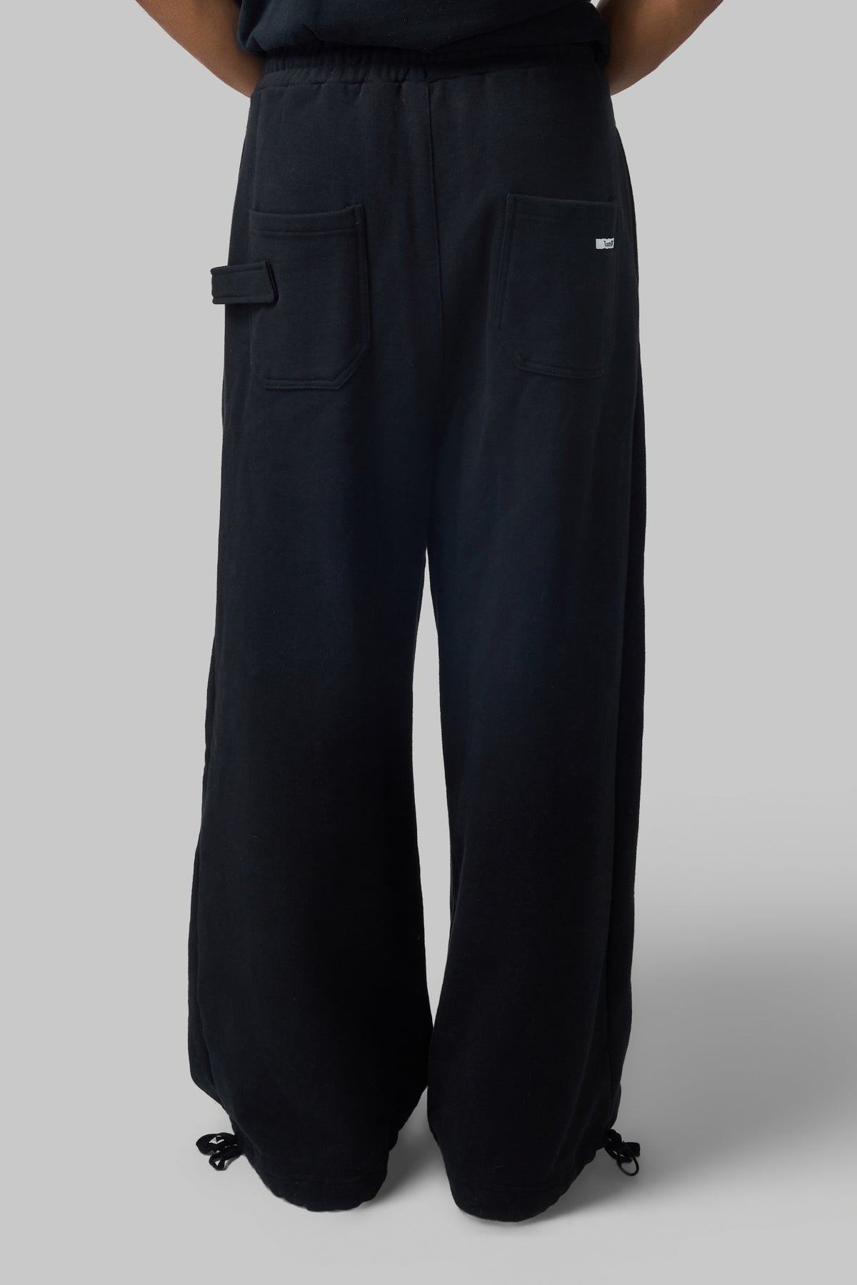 Baggy Sweatpants . Black