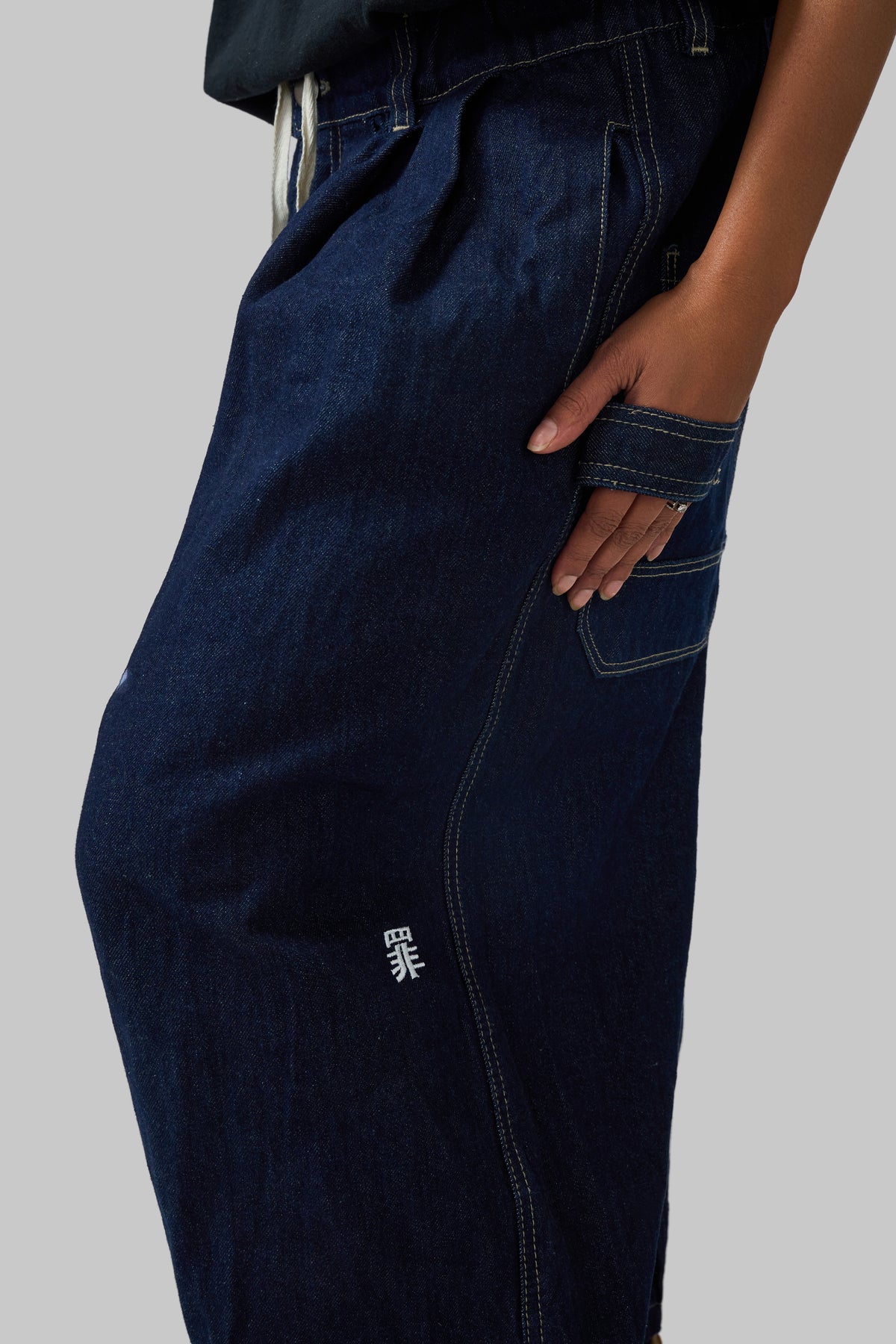 Balloon Denim Pants . Indigo